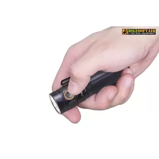 Fenix E30R 1600 lumens led RICARICABILE 2