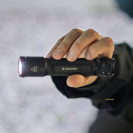 Ledlenser TAC7R Tactical Torch Black 3200 lm (503053)