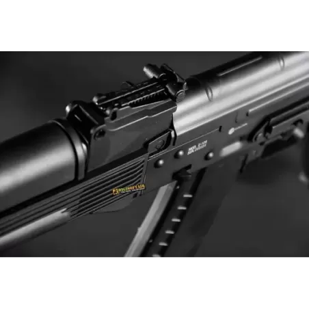 Evolution E-104 Paratrooper