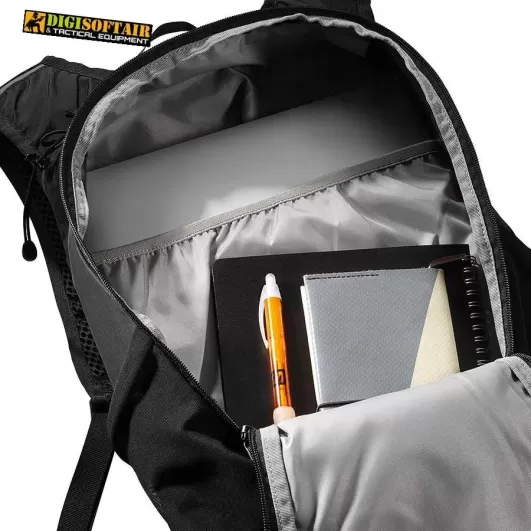 black backpack TRAILBLAZER 20 Salomon