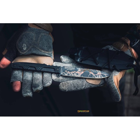Requiem Evo Dark — Extrema Ratio, lama 116 mm