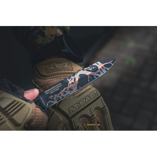 Requiem Evo Dark — Extrema Ratio, lama 116 mm