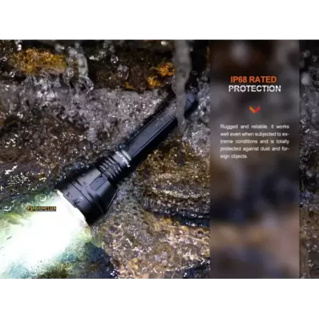 Fenix HT32 Torcia per Caccia e Outdoor 2500 lumens