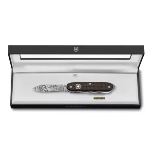 Victorinox Farmer X Alox Damast Limited Edition 2024  2
