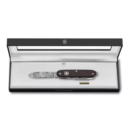 Victorinox Farmer X Alox Damast Limited Edition 2024  Victorinox Farmer X Alox Damast Limited Edition 2024