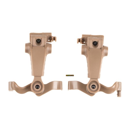 Earmor M32X ARC Coyote — cuffia tattica con microfono e adattatori casco