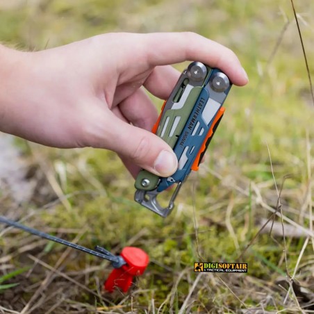 Leatherman Signal — outdoor multi-tool (Tundrascape color)