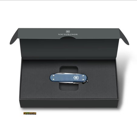 Victorinox Classic SD Alox Limited Edition 2026 — 0.6221.L26 — Glacial Blue
