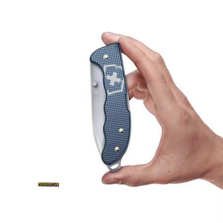 Victorinox Evoke Alox Limited Edition 2026 — 0.9415.L26 — Glacial Blue