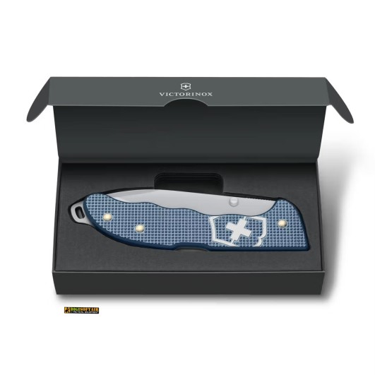 Victorinox Evoke Alox Limited Edition 2026 — 0.9415.L26 — Glacial Blue