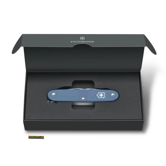 Victorinox Pioneer X Alox Limited Edition 2026 — 0.82.31.L26 — Glacial Blue